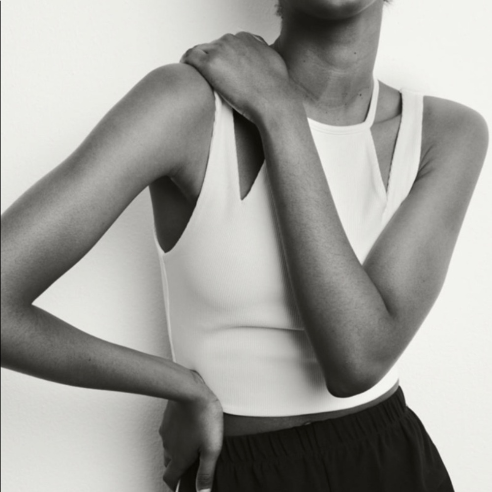 BRAND NEW zara crop top
